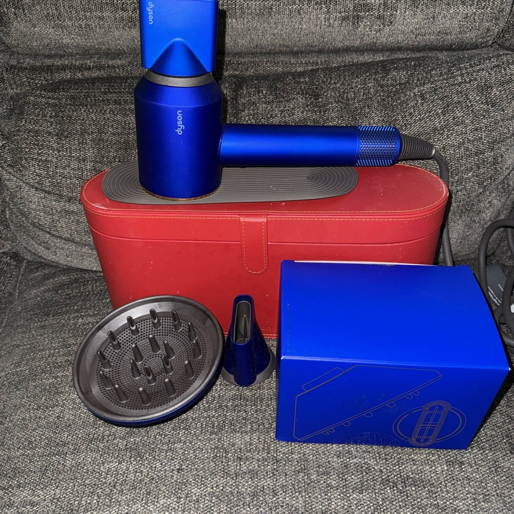 Dyson Hair Dryer Set - Blue and Red